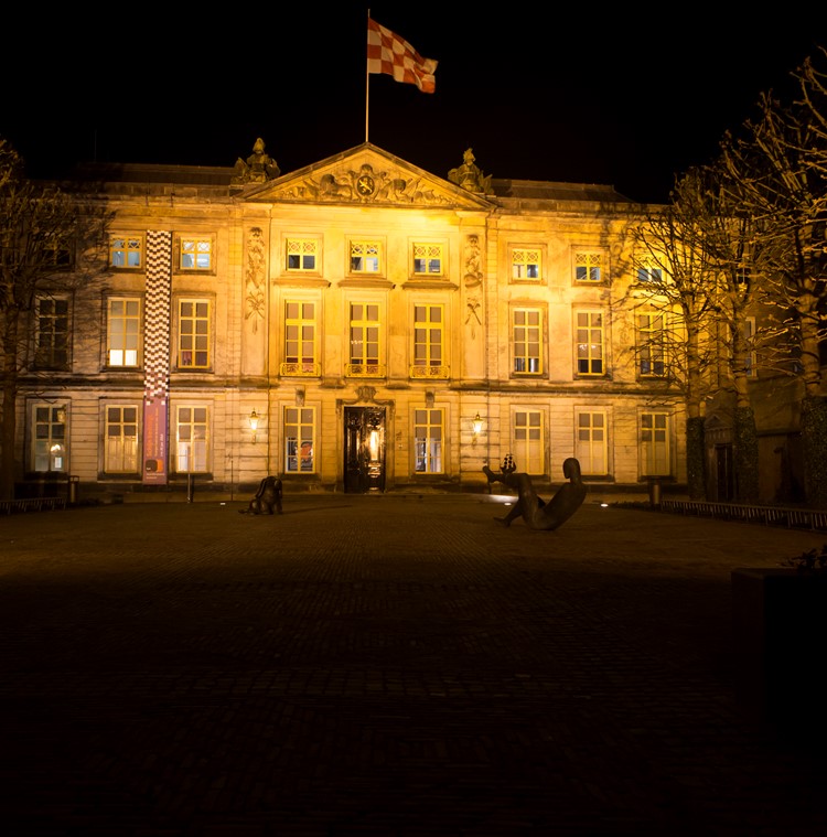 205_205_ThomasMore_141801_8900